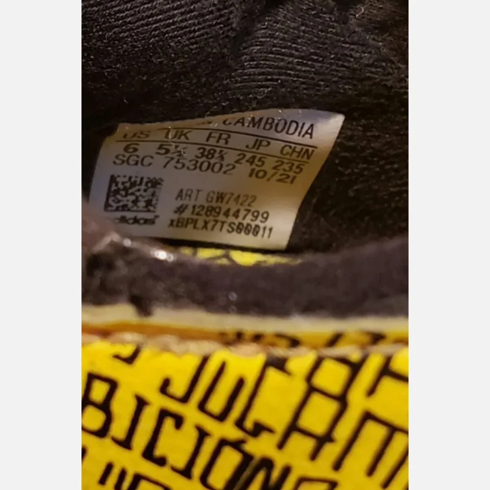 Adidas Men's Cleats Size: 6 Yellow and Black